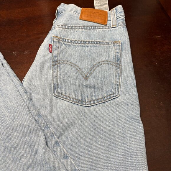 Levi's Light Blue Flare & Wide Leg Jeans - Picture 3 of 8